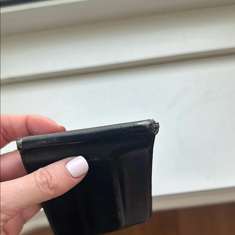 Authentic Gucci Sleek Black Wallet